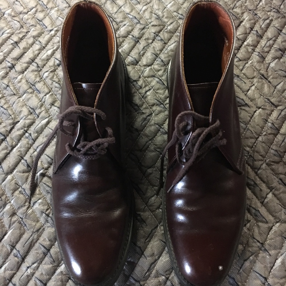 I’m selling men’s Boots